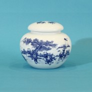 青花人物紋茶葉罐