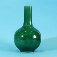 綠釉魚子紋天球瓶